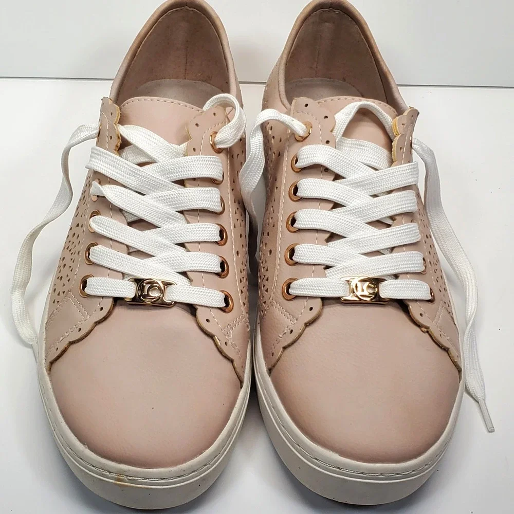Liz Claiborne Winslow Sneakers Size 8.5M Blush Pink Pierced Design Lace Up